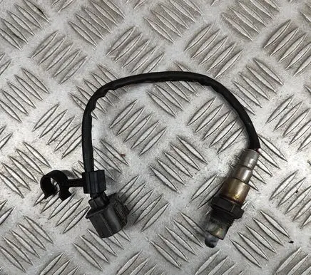 Mercedes-Benz CLA C117 X117 W117 Lambda probe sensor A0075426318 0258030007