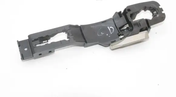 Nissan Leaf II (ZE1) Rear door interior handle