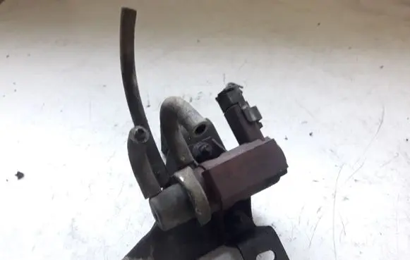 Ford Focus Turbo solenoid valve 9652570180