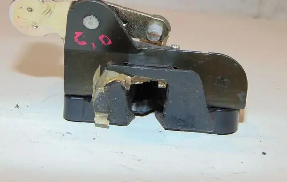 KIA Carnival Sliding door lock 0K53A72310B