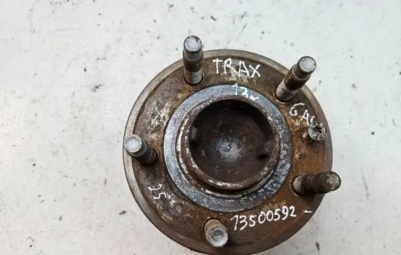 Chevrolet Trax Rear wheel hub 13500592