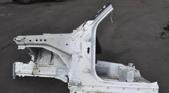 Land Rover Defender Front quarter panel 