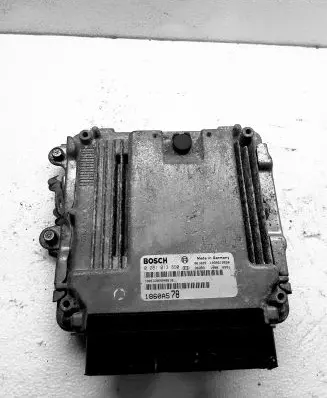 Mitsubishi Outlander Engine control unit/module 0281013890