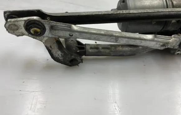 Audi A3 S3 8P Front wiper linkage and motor 8P1955119E