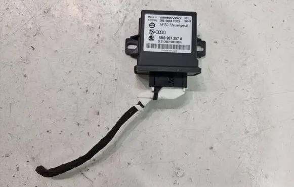 Volkswagen PASSAT B6 Light module LCM 5M0907357A 5WK49172A 2701200700010076