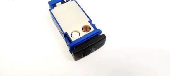 Toyota Land Cruiser (J120) Windscreen/window heater switch 15A280