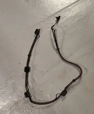 BMW X3 F25 Windshield washer spray nozzle 53338824