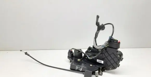 Volvo S80 Front door lock 30753686