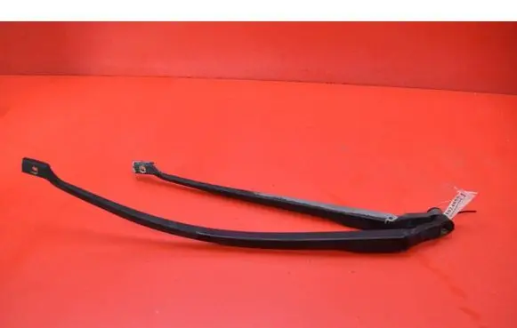 Toyota Avensis Verso Front wiper blade arm
