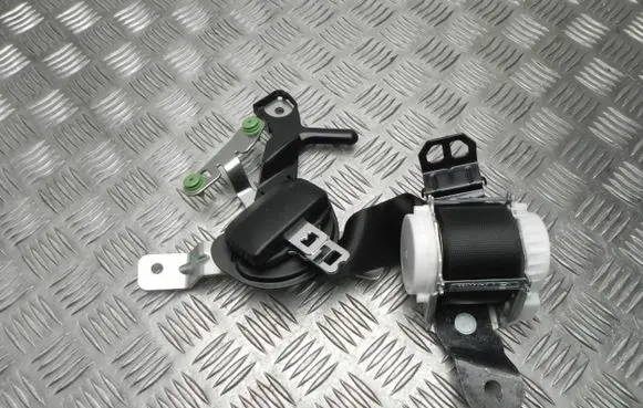 BMW X1 F48 F49 Front seatbelt 7370559 M3133