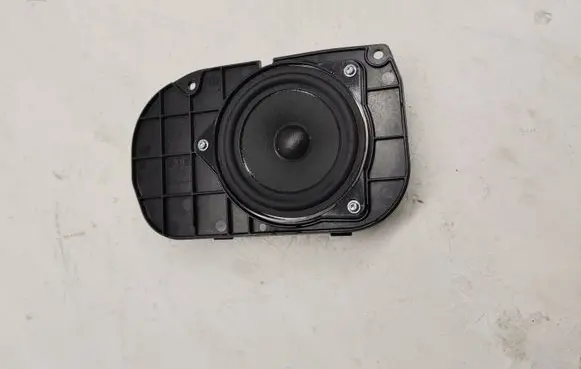 BMW 5 F10 F11 Parcel shelf speaker 9239184