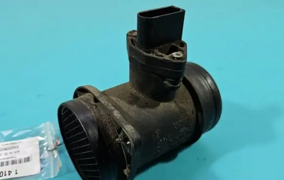 Audi A4 S4 B5 8D Mass air flow meter 0281002216 IMPRK1410084