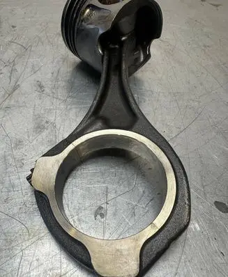 Mercedes-Benz S W221 Piston with connecting rod 8340E