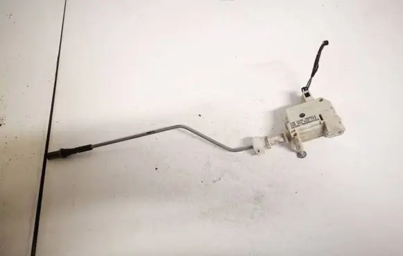 Volkswagen PASSAT B6 Central locking motor 3c0810773 3b0959782a