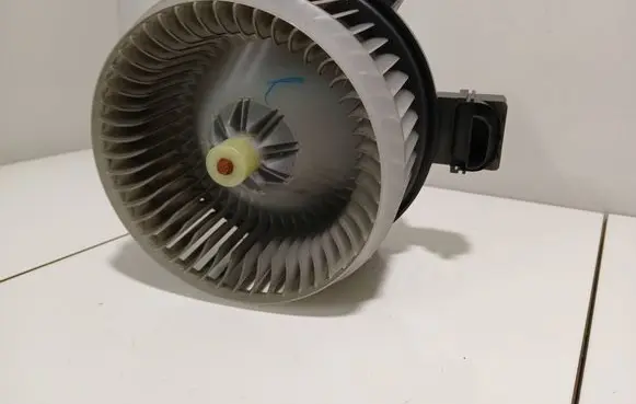 Heater fan/blower