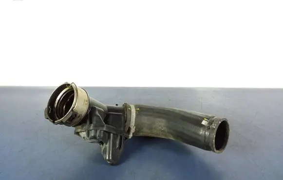 Volvo XC60 Air intake hose/pipe 31422061