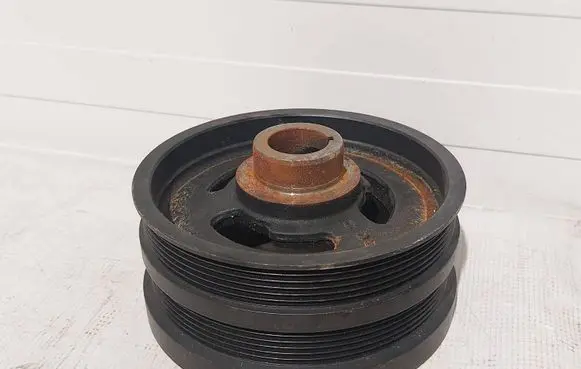 Ford Mustang VI Crankshaft pulley JR3E6316AB