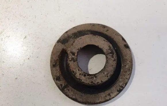 Skoda Octavia Mk2 (1Z) Front coil spring rubber mount 1k0512149b