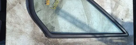 Peugeot Boxer Front door window/glass (coupe) 1212123