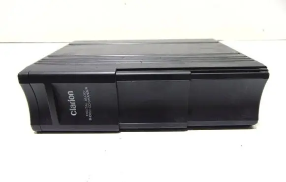 Peugeot 807 CD/DVD changer 