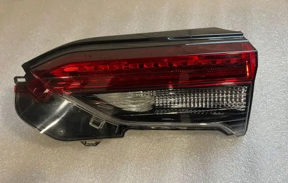 Toyota RAV 4 (XA50) Tailgate rear/tail lights 8158042151