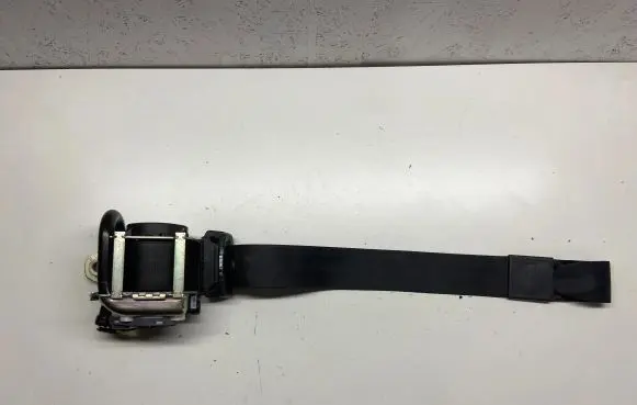 Audi A3 S3 8P Front seatbelt 609987200 BAMPT1273