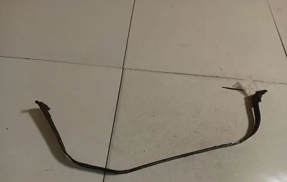 Opel Antara Fuel tank mounting bracket