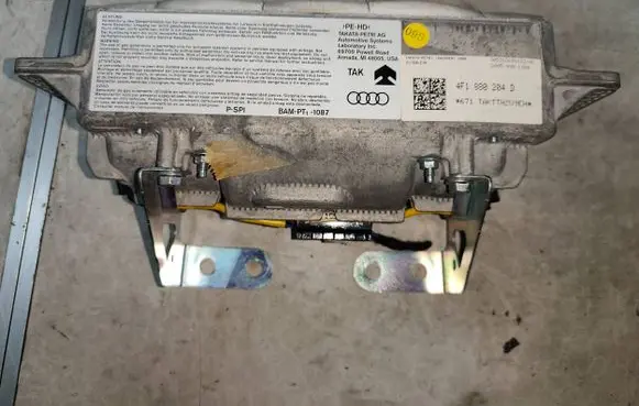 Audi A6 S6 C6 4F Passenger airbag 4F1880204D 20050901284 3053836992ZZ