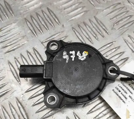 Mercedes-Benz GL X166 Camshaft pulley/ VANOS A2761560790