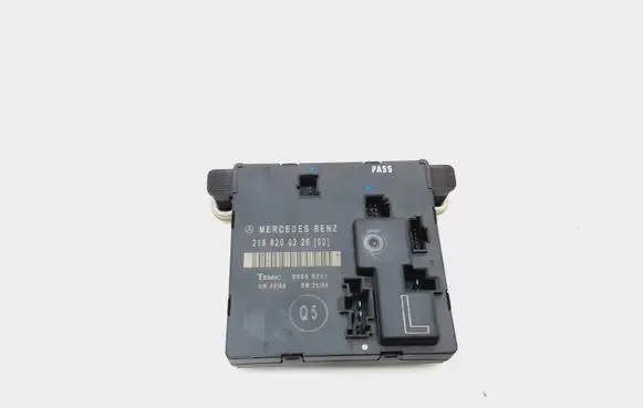 Mercedes-Benz CLS C219 Door control unit/module 2198200226
