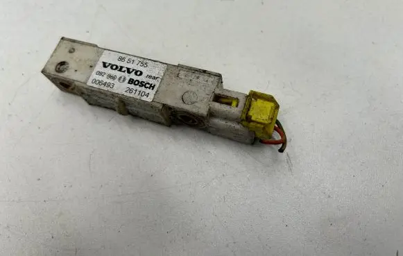 Volvo S80 Airbag deployment crash/impact sensor 8651755 006493 261104