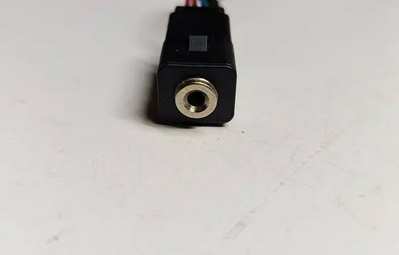 Volvo C30 AUX in-socket connector 31285608