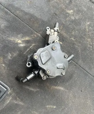 Skoda Octavia Mk2 (1Z) Vacuum pump
