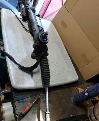 Volkswagen Golf VI Steering rack 1K1423051EE