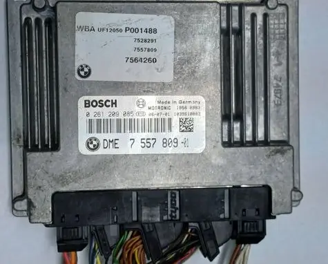 BMW 1 E81 E87 Engine control unit/module 7557809 0261209085