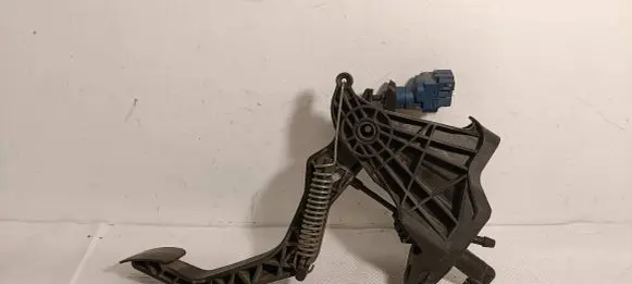 Clutch pedal