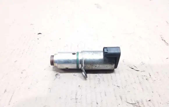 Volvo V70 Camshaft vanos timing valve 8692552 347135DE