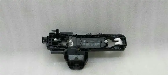 Rear door exterior handle/bracket