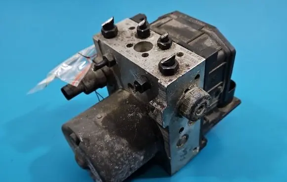 Volkswagen PASSAT B5.5 ABS Pump 0265950055 IMPRK1571814