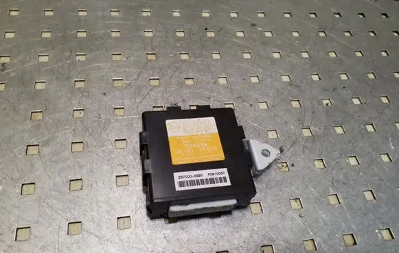Toyota Corolla Verso E121 Alarm control unit/module 081900F810