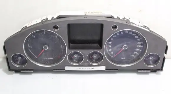 Volkswagen Phaeton Speedometer (instrument cluster) 3D0920881S
