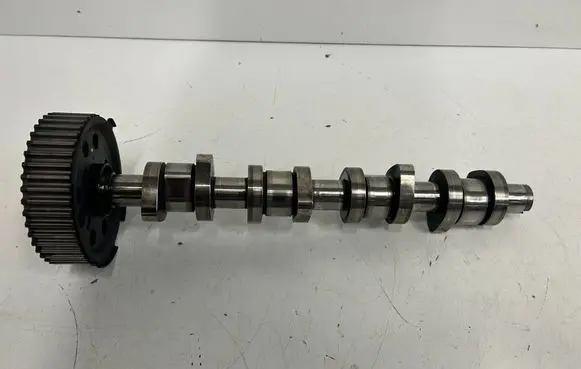 Volkswagen Caddy Camshaft 039109111E