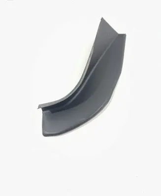 Rear/tail light trim molding