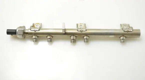 BMW 3 E90 E91 Fuel main line pipe 7562474