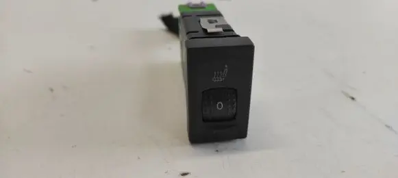 Volkswagen PASSAT B5.5 Seat heating switch 3BO963564C PA6GF30