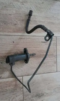 Mercedes-Benz C W202 Clutch slave cylinder 2022900011