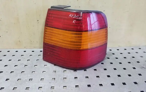 Volkswagen PASSAT B4 Rear/tail lights 3A5945112