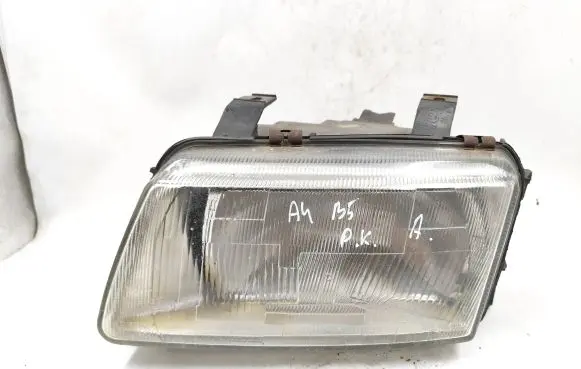 Audi A4 S4 B5 8D Headlight/headlamp 084411124