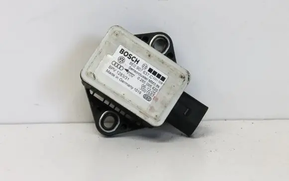 Audi A4 S4 B7 8E 8H Acceleration sensor 8E0907637C