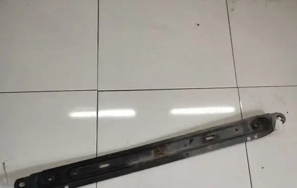 Citroen C4 I Picasso Radiator mount bracket 
